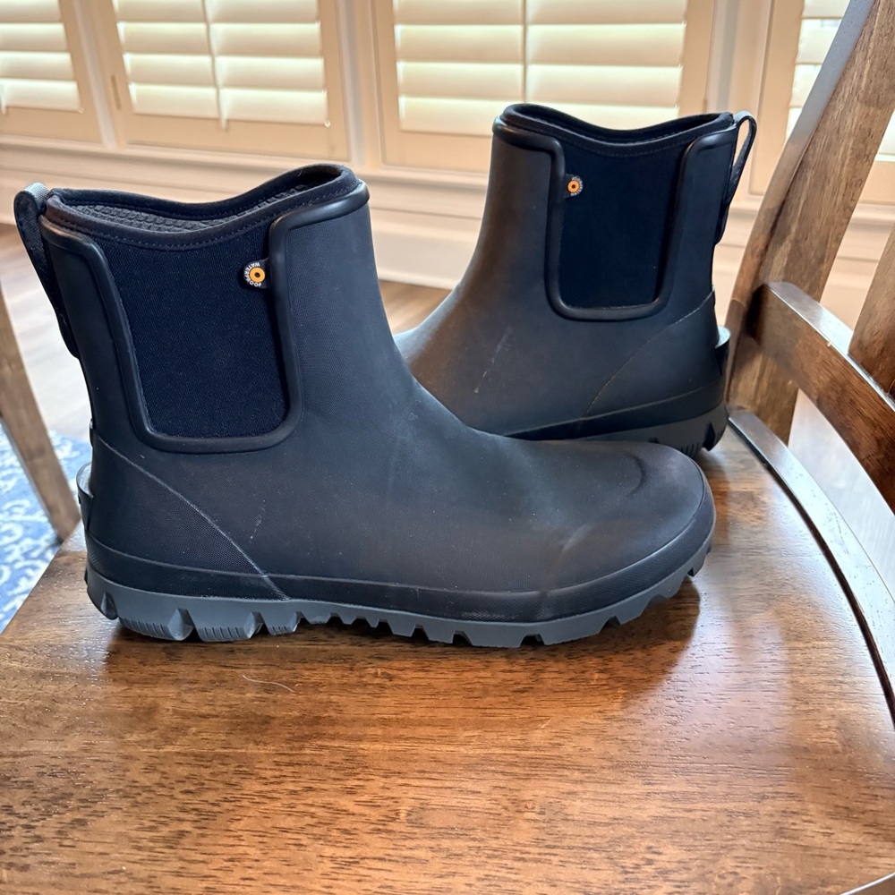 Bogs Arcata Chelsea Black Men's Boots